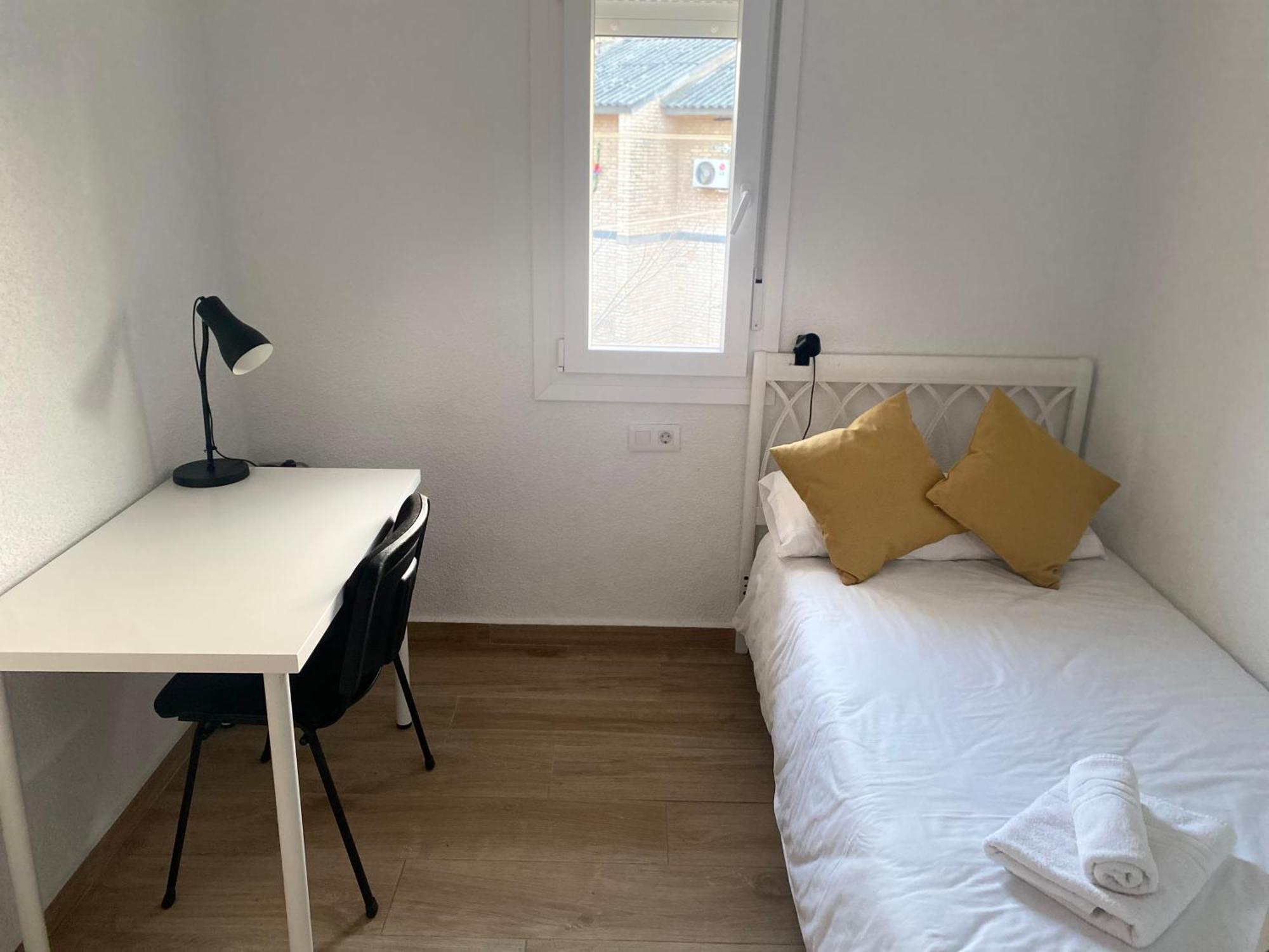 Plaza Andalucia Apartment -A 10Min Caminando Del Puente Romano 코르도바 외부 사진